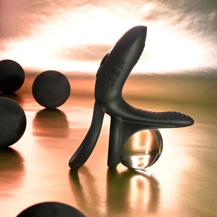 ShhhWndsr Couples Playboy Pleasure JUST RIGHT Vibrating Cock Ring ShhhWndsr Couples Playboy Pleasure JUST RIGHT Vibrating Cock Ring